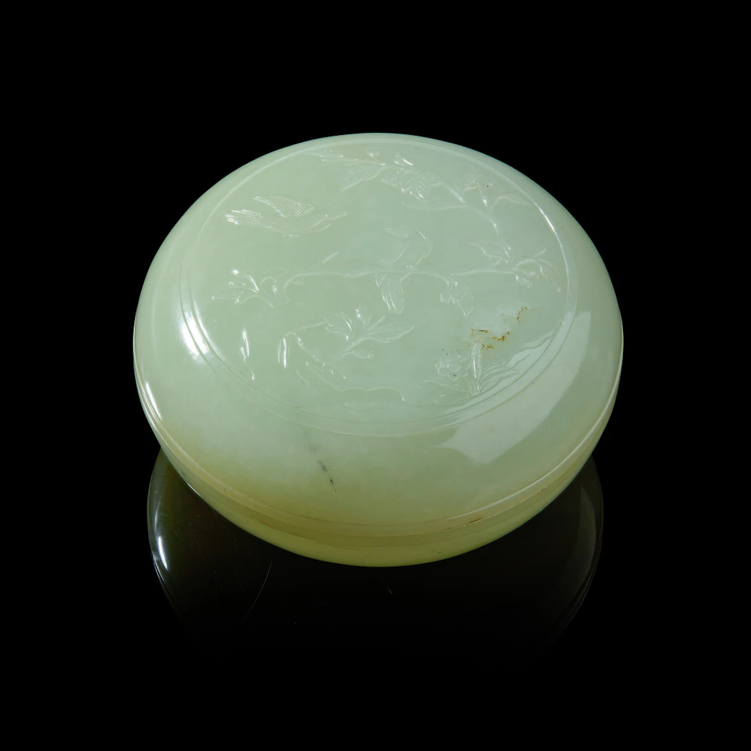 LARGE CHINESE WHITE JADE 'BIRD AND FLOWER' CIRCULAR BOX AND COVER