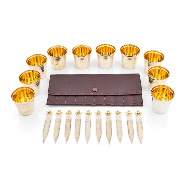 SET OF TEN CONTEMPORARY SILVER TOT CUPS AND CASED PEG MARKERS