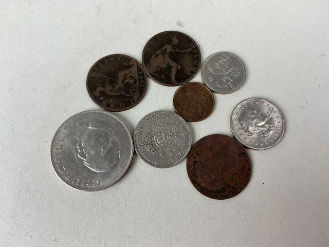 GROUP OF GB PRE DECIMAL COINAGE VICTORIA AND LATER