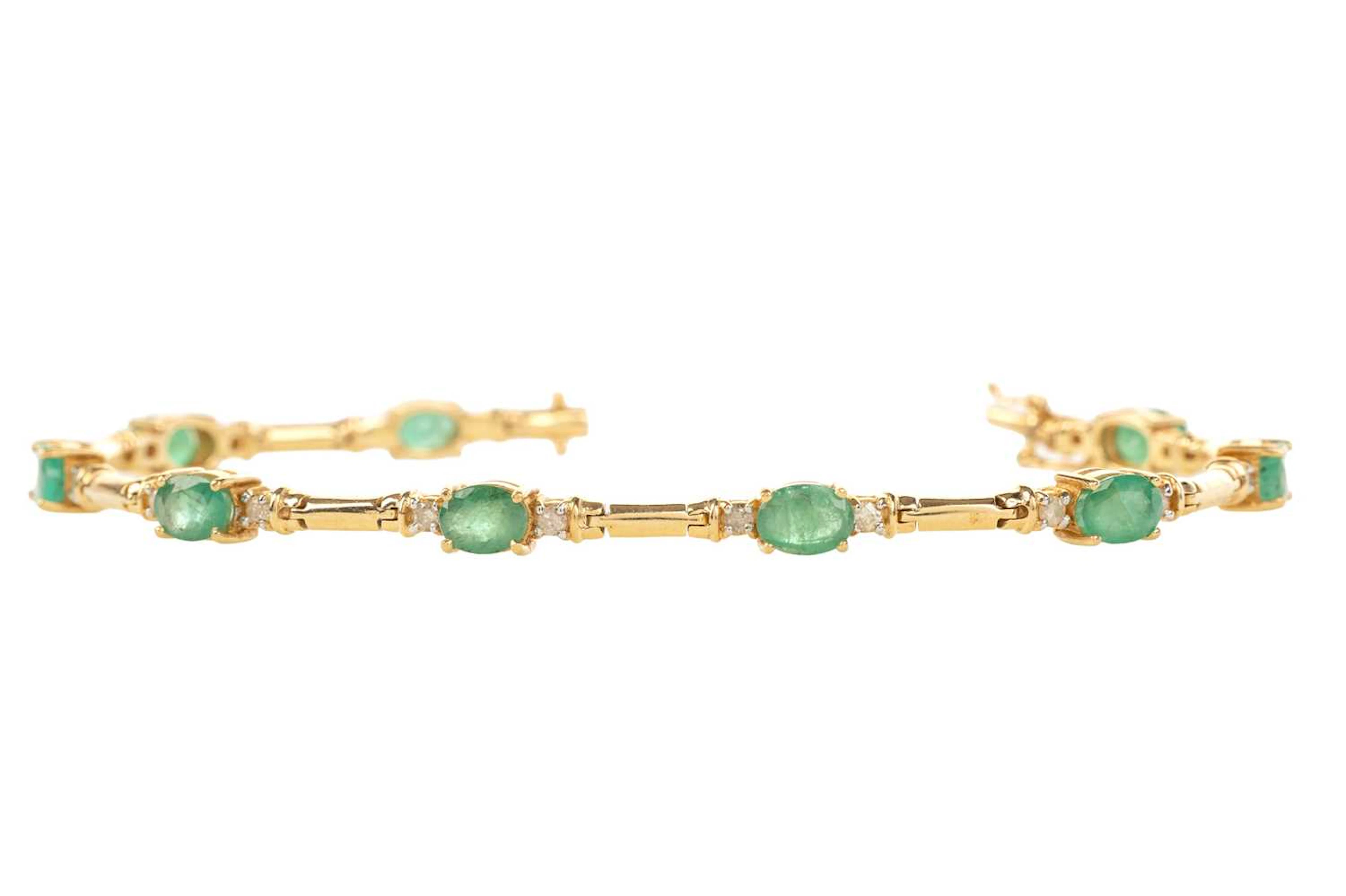 EMERALD AND DIAMOND BRACELET LATE 20TH CENTURY