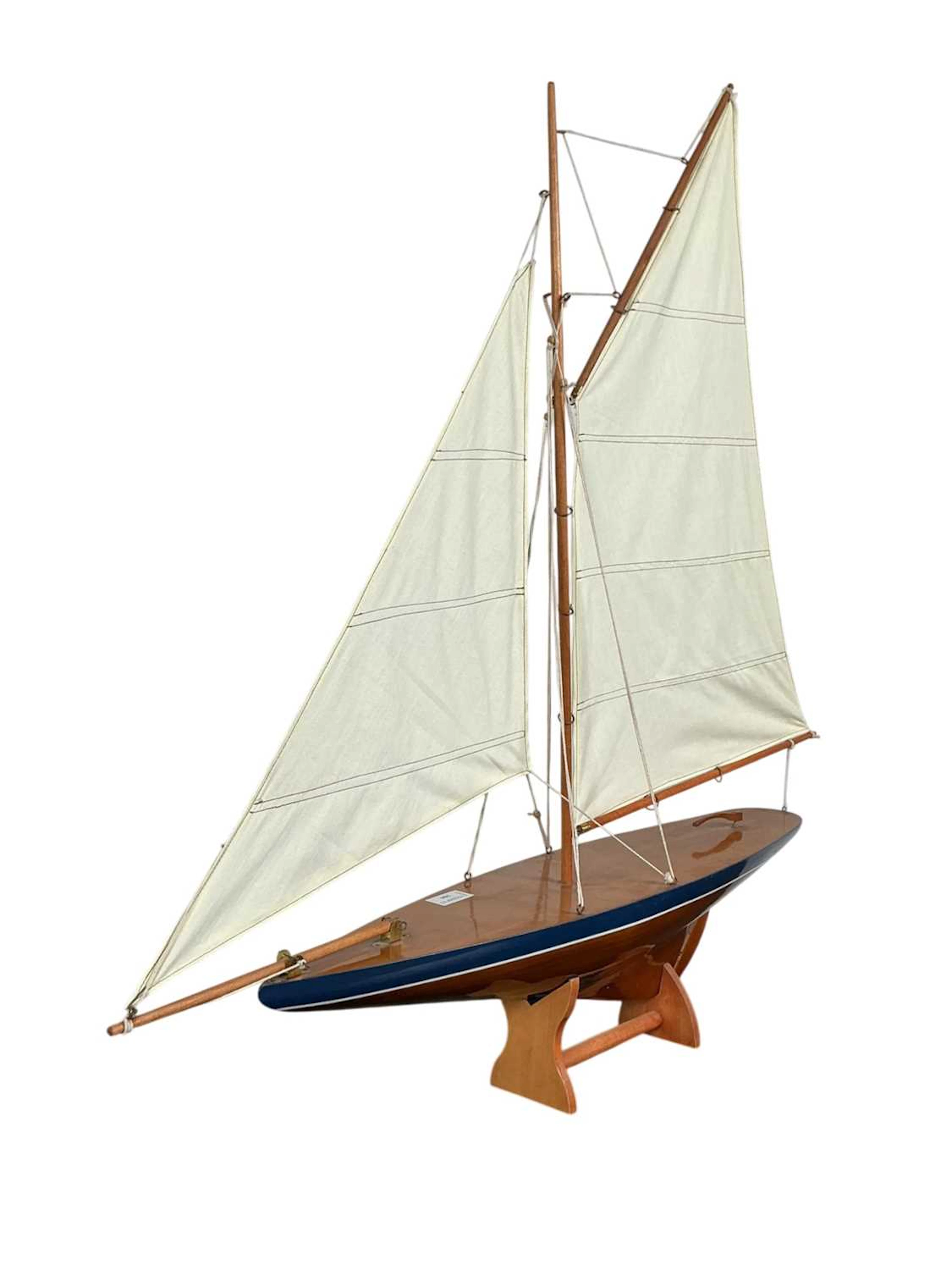 MODEL POND YACHT LATE 20TH CENTURY