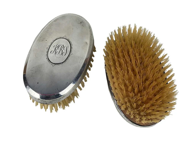 PAIR OF GEORGE V SILVER HAIRBRUSHES LONDON 1920
