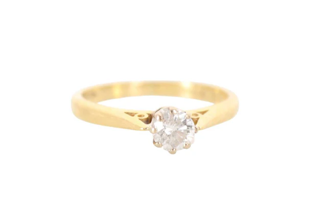 DIAMOND SOLITAIRE RING LATE 20TH CENTURY