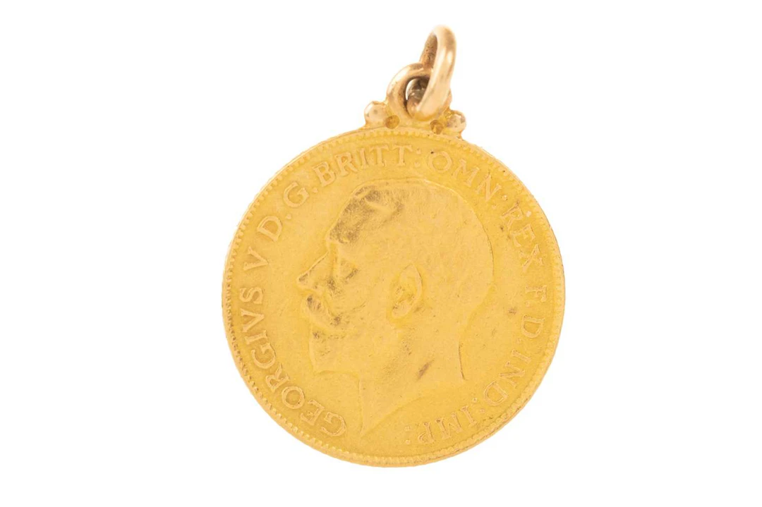 GEORGE V GOLD HALF SOVEREIGN PENDANT 1914