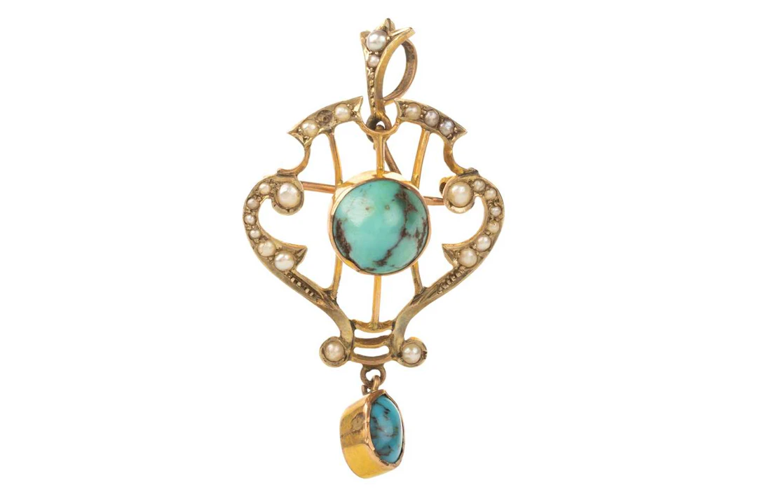TURQUOISE AND SEED PEARL HOLBEIN EARLY 20TH CENTURY