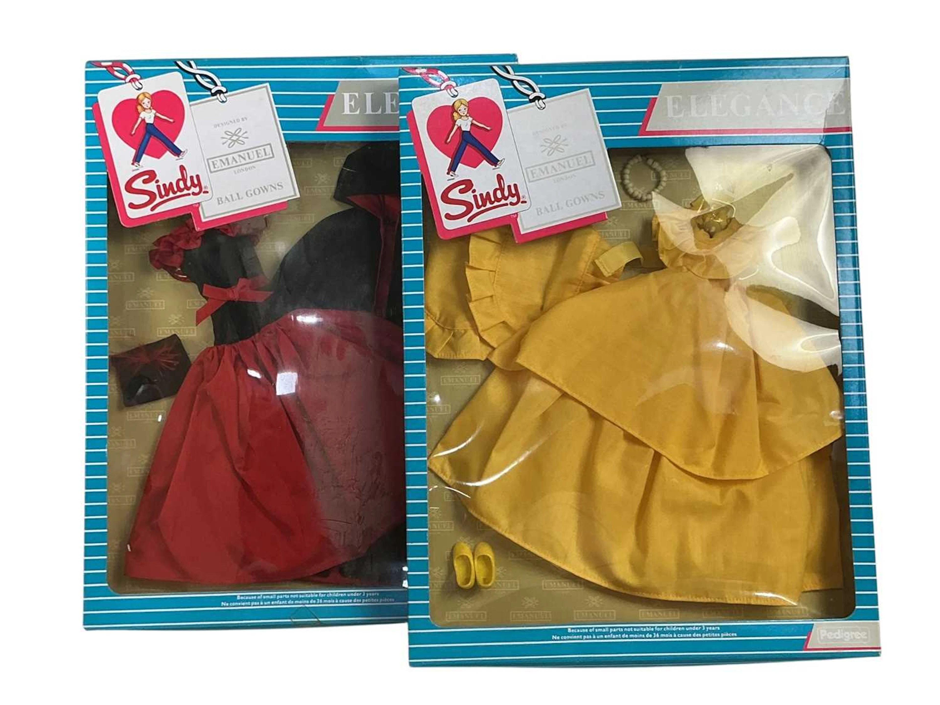 COLLECTION OF SINDY DOLLS AND OUTFITS LATE 20TH CENTURY