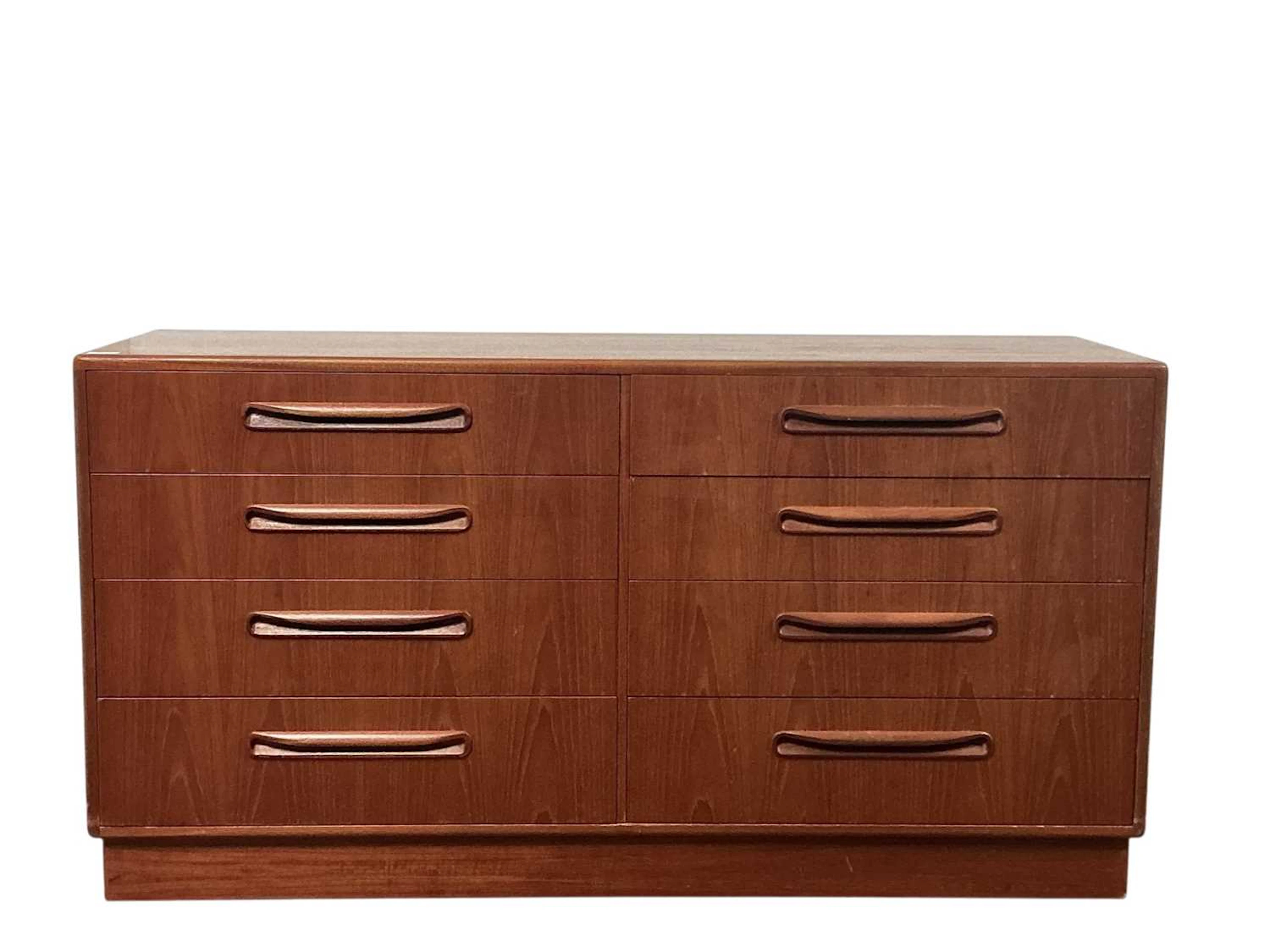 MID CENTURY G PLAN 'FRESCO' TEAK CHEST OF DRAWERS CIRCA 1970s