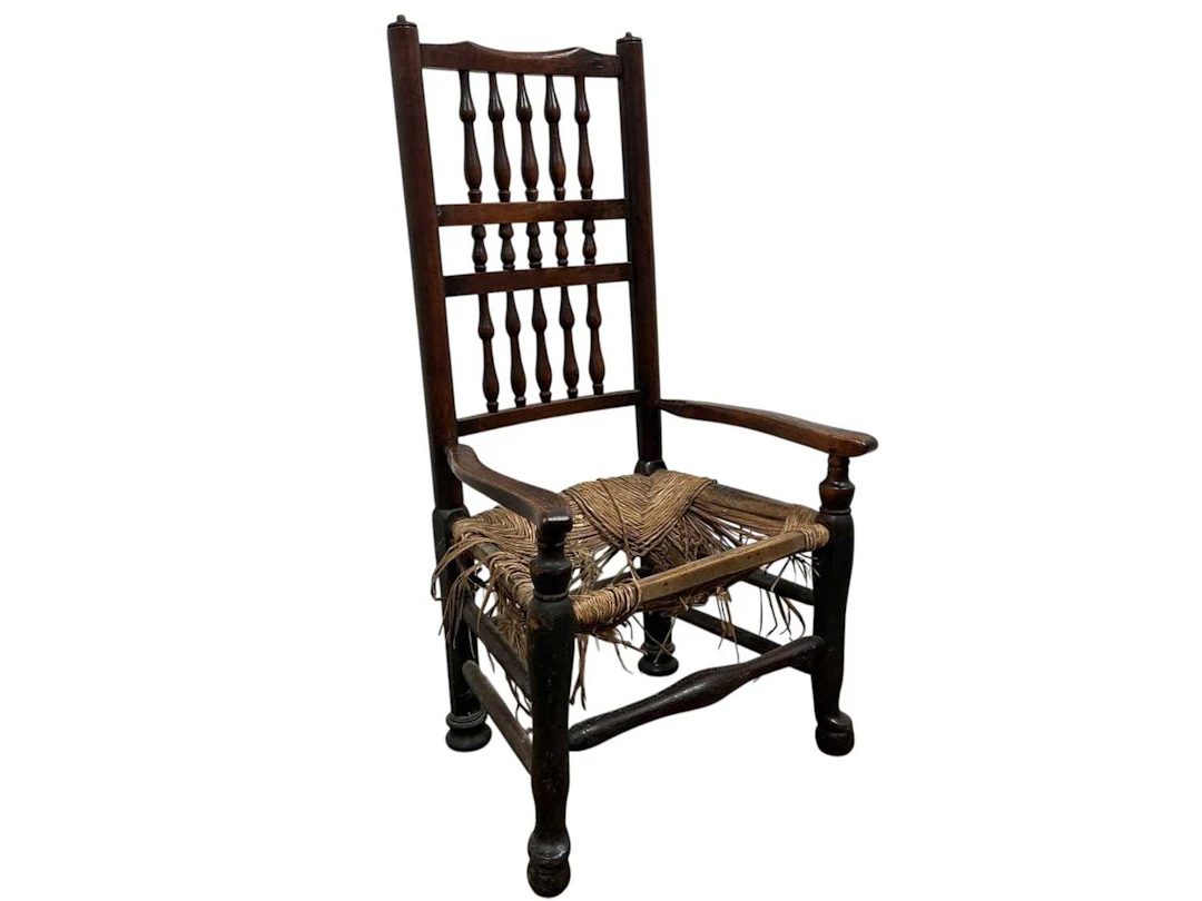 VICTORIAN OAK SPINDLE BACK ELBOW CHAIR LATE 19TH CENTURY