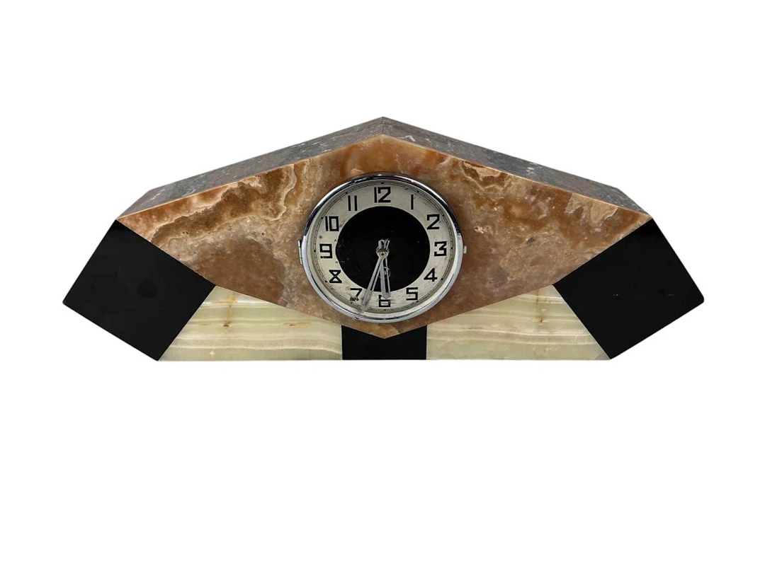 ALABASTER MANTEL CLOCK GARNITURE MID/LATE 20TH CENTURY