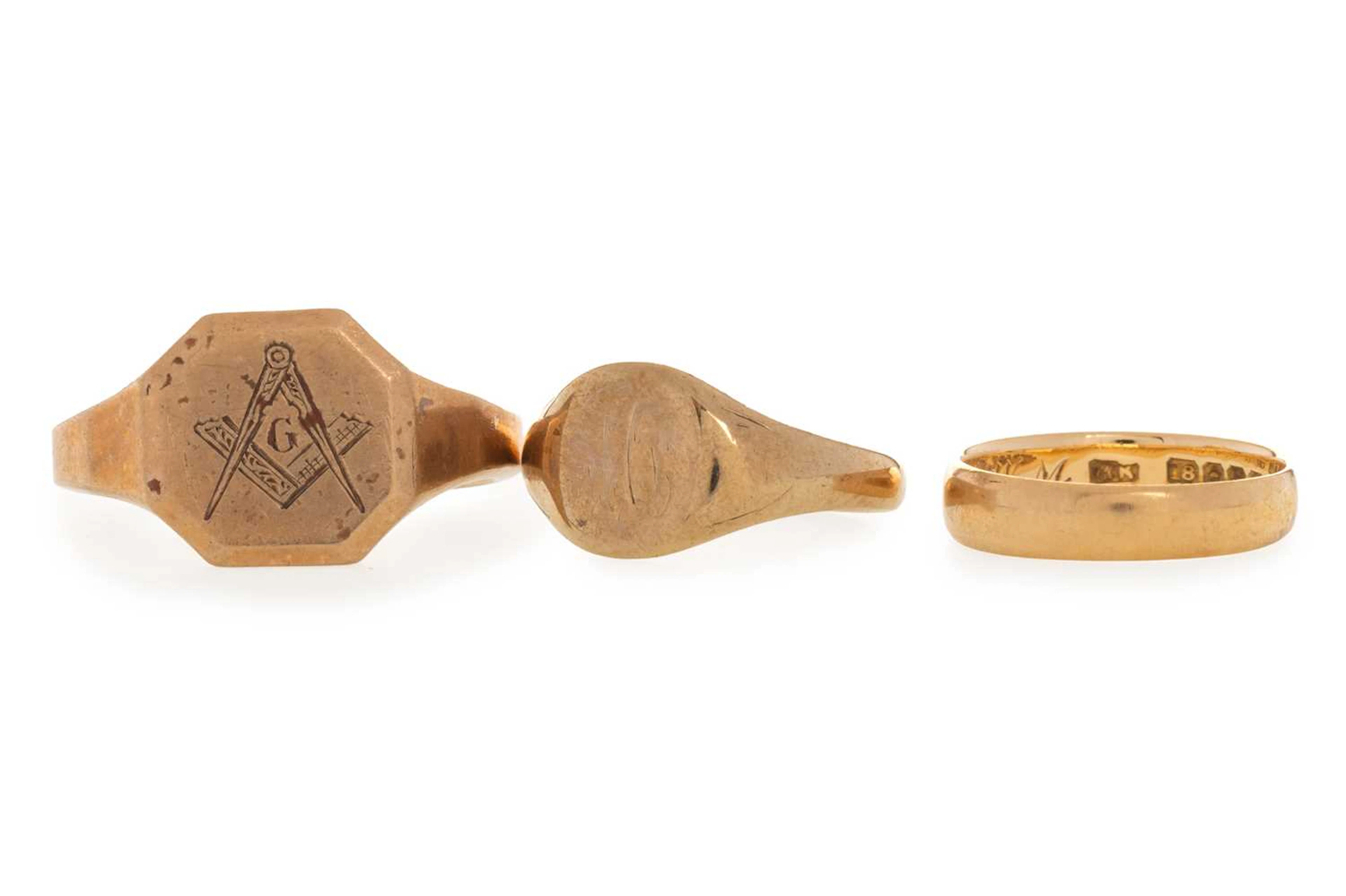THREE GOLD RINGS MID/LATE 20TH CENTURY