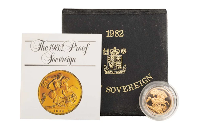 ELIZABETH II GOLD PROOF SOVEREIGN 1982