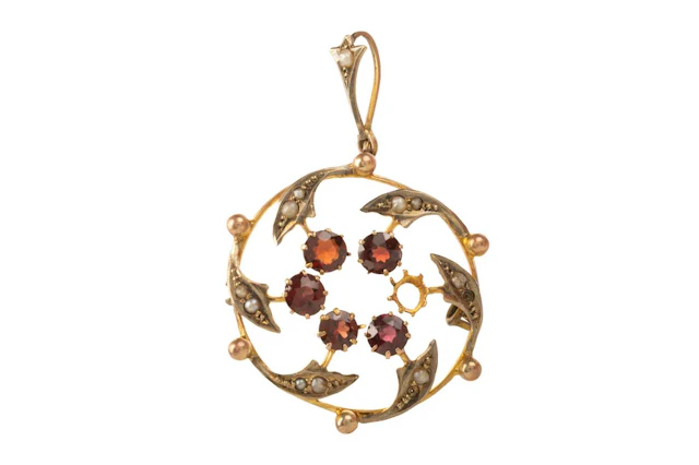 GLASS AND SEED PEARL PENDANT EARLY 20TH CENTURY