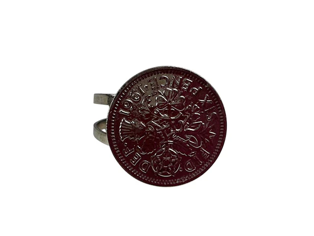 COLLECTION OF FASHION RINGS MID/LATE 20TH CENTURY