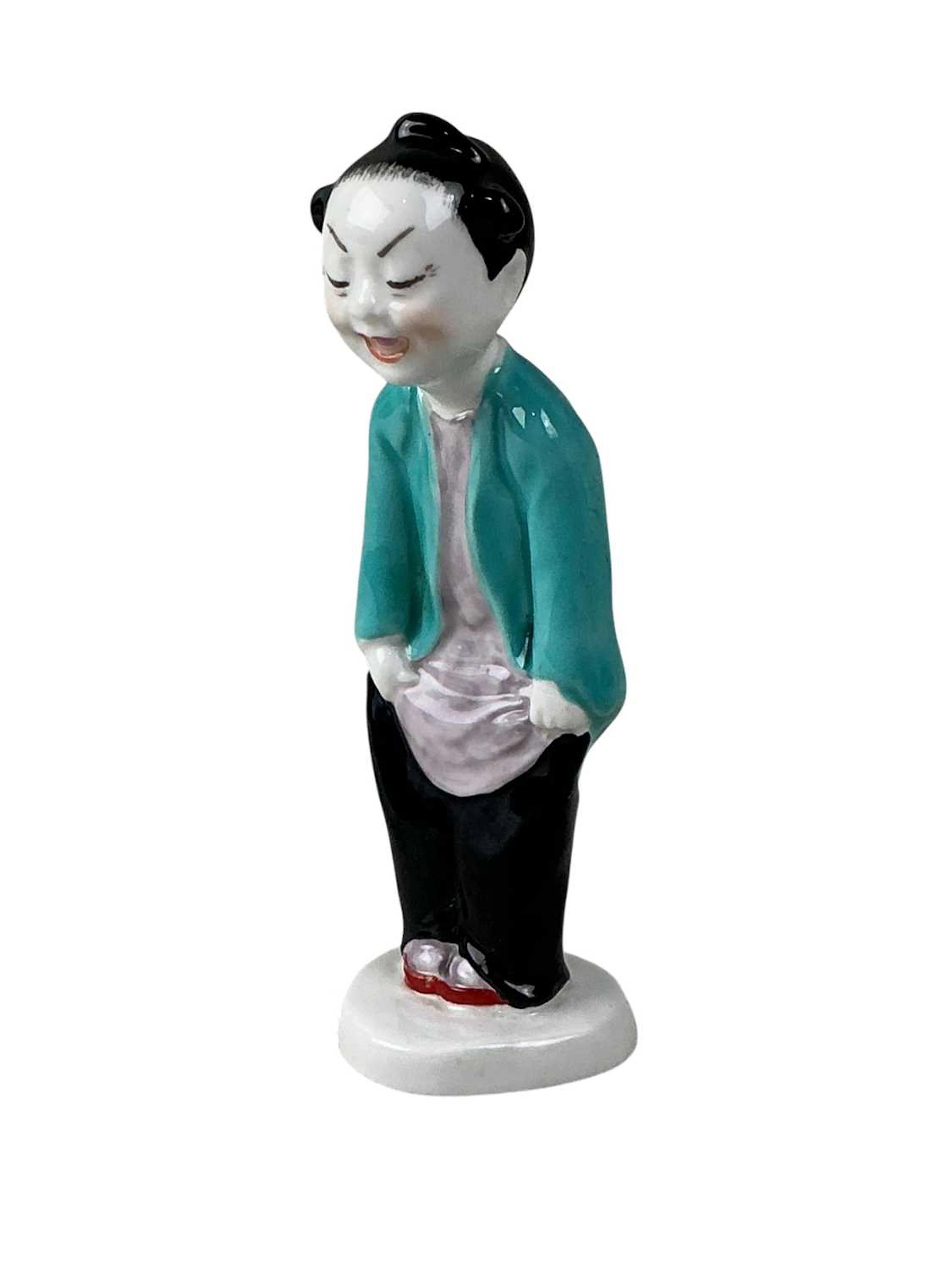 ROYAL WORCESTER 'CHINOISERIE' MALE FIGURE, MID 20TH CENTURY AND OTHER ITEMS