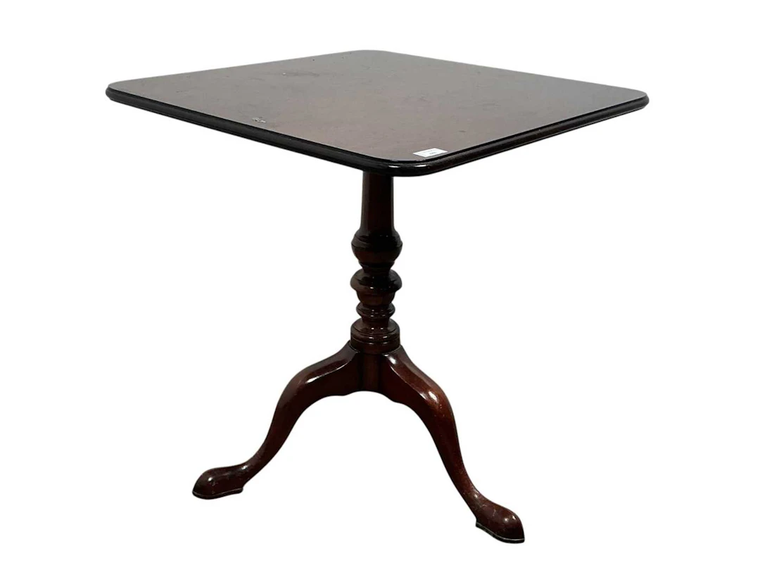 MAHOGANY TILT TOP OCCASIONAL TABLE EARLY 19TH CENTURY