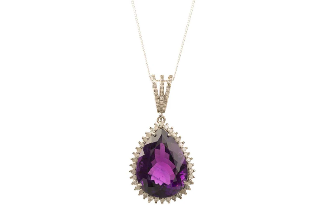 AMETHYST AND DIAMOND NECKLACE 21ST CENTURY