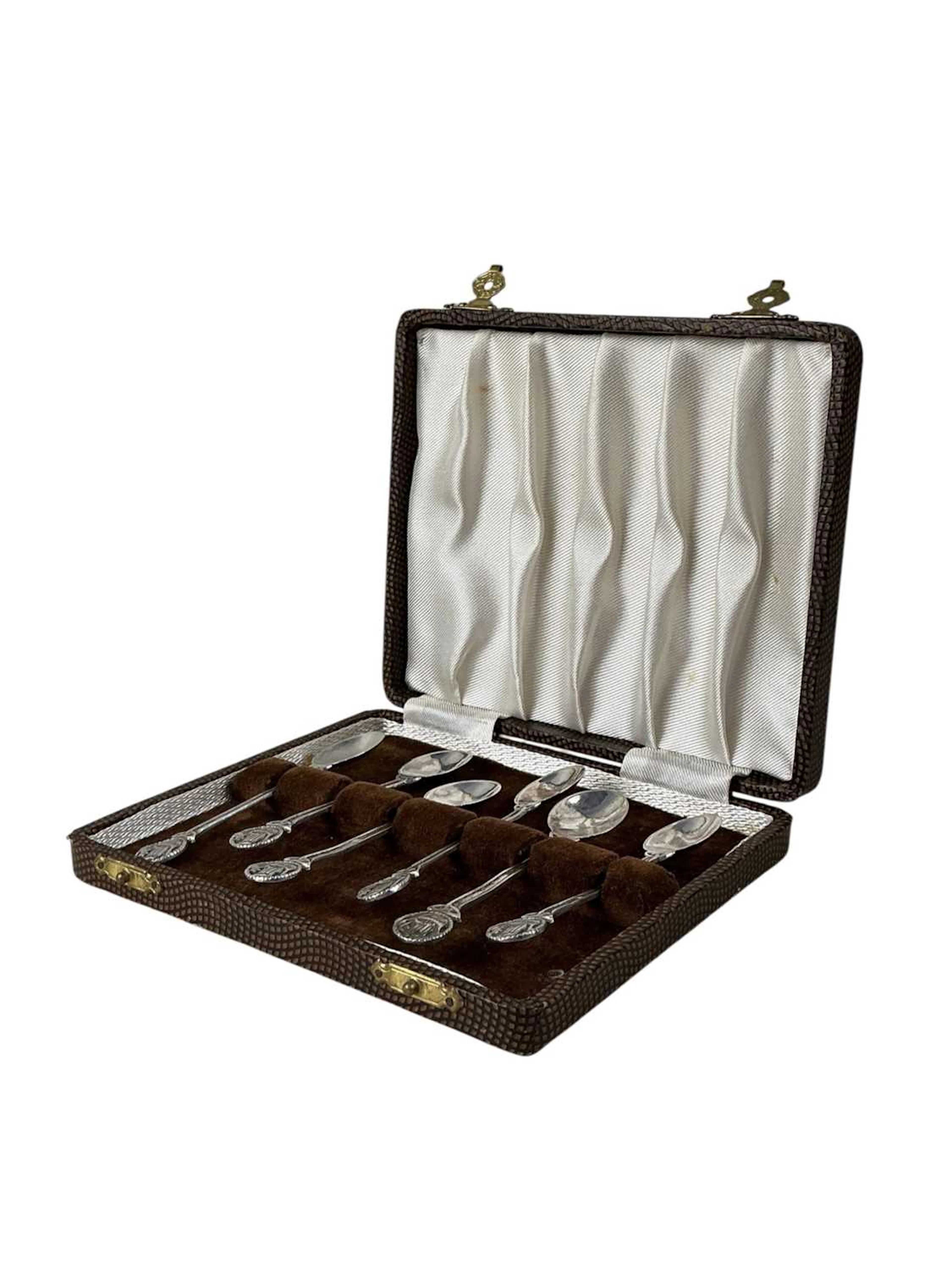 SET OF SIX SCOTTISH ELIZABETH II SILVER COFFEE SPOONS