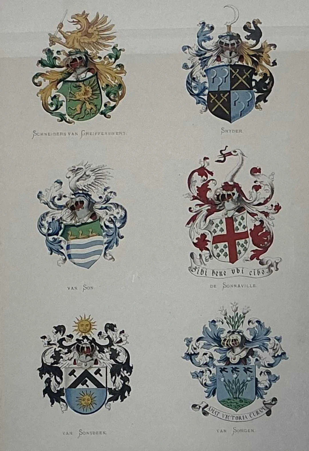 SET OF FOUR FAMILY CREST DISPLAYS LATE 20TH CENTURY
