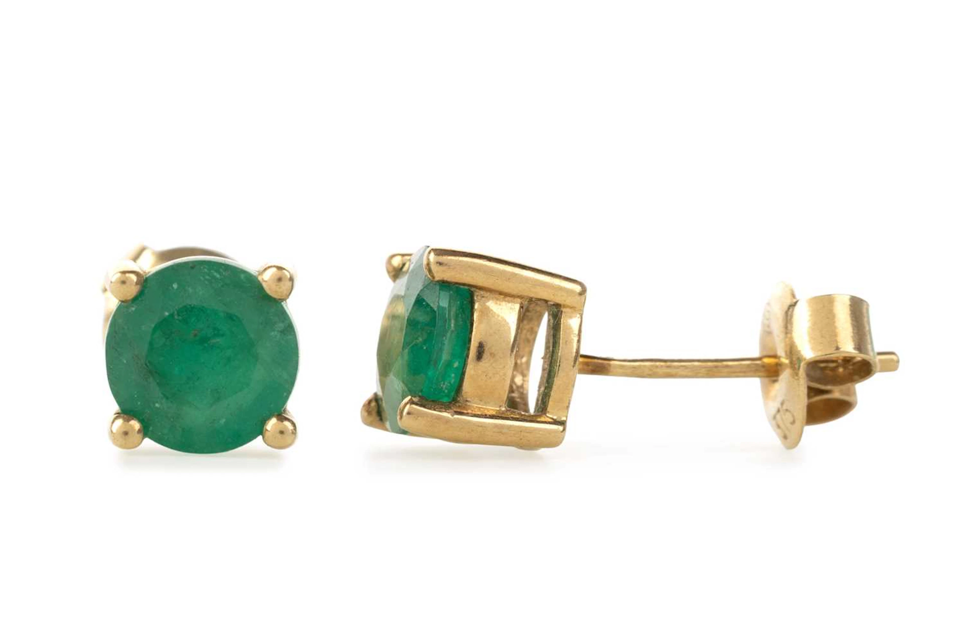 PAIR OF EMERALD STUD EARRINGS LATE 20TH CENTURY