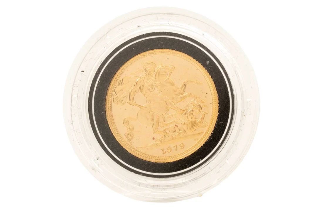 ELIZABETH II GOLD SOVEREIGN 1979