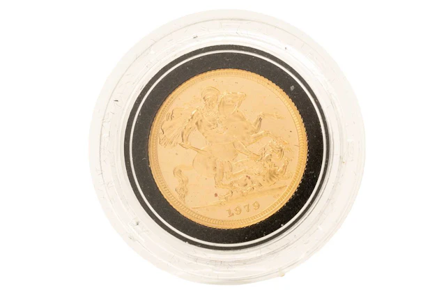 ELIZABETH II GOLD SOVEREIGN 1979