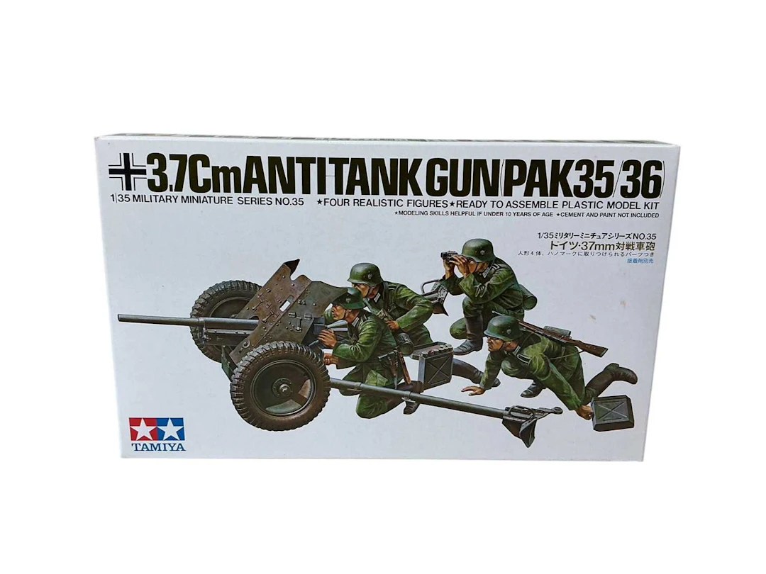 COLLECTION OF TAMIYA MILITARY MINIATURES LATE 20TH CENTURY AND LATER