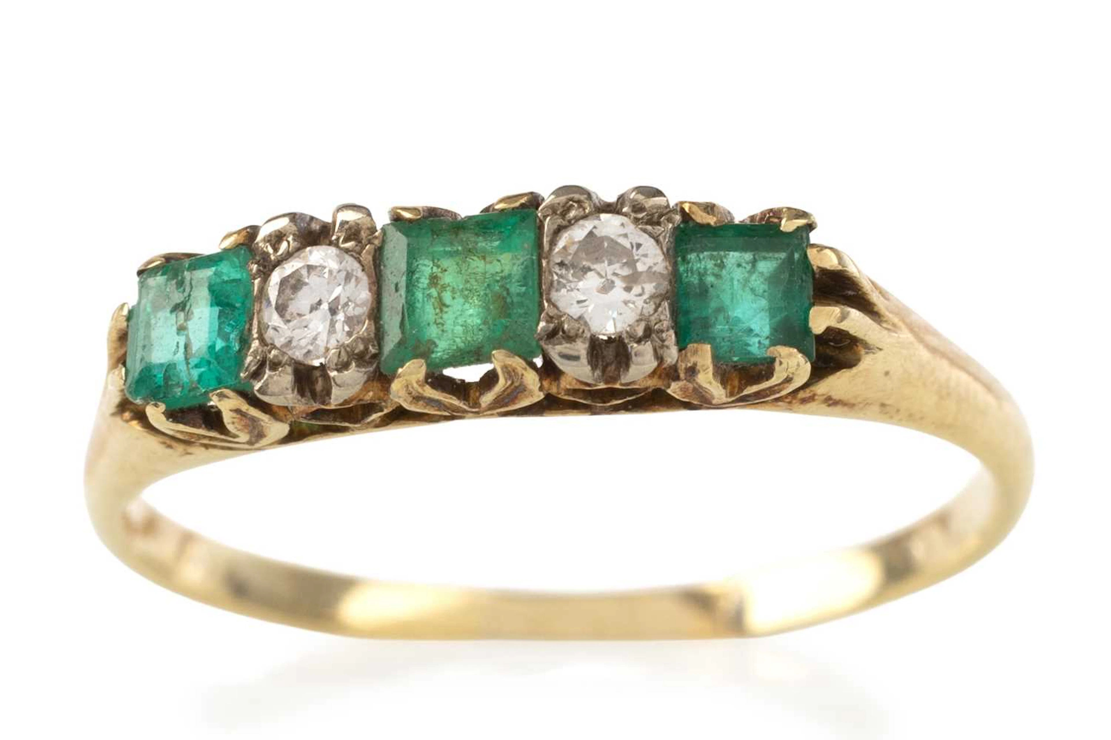 EMERALD AND DIAMOND FIVE STONE RING MID 20TH CENTURY