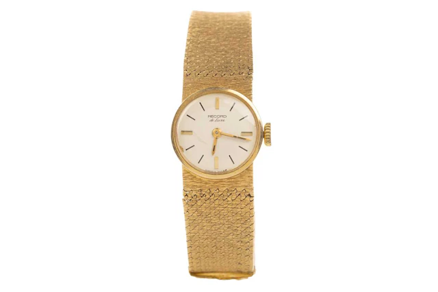 RECORD NINE CARAT GOLD MANUAL WIND WRIST WATCH