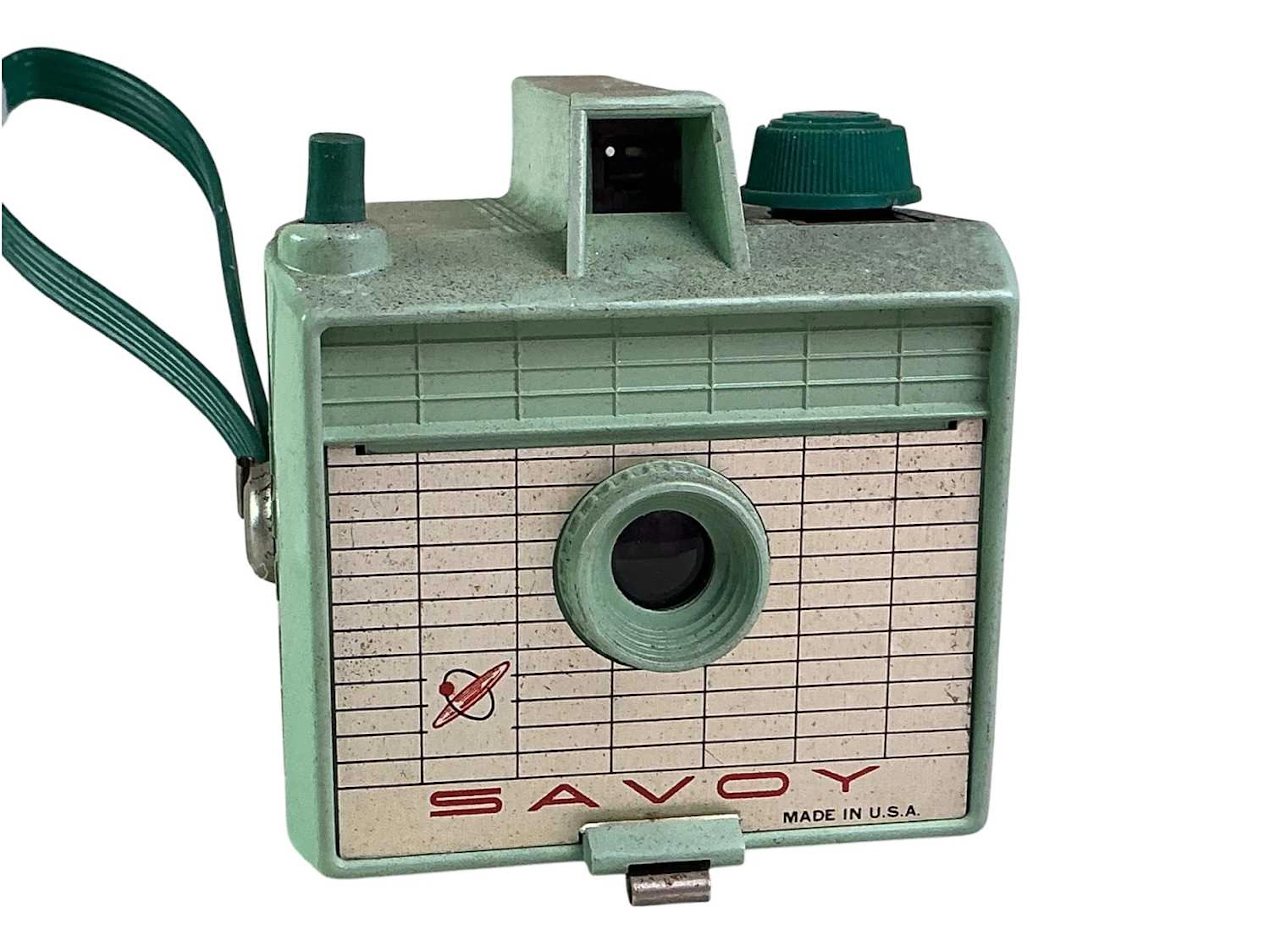 FIVE VINTAGE BAKELITE CAMERAS