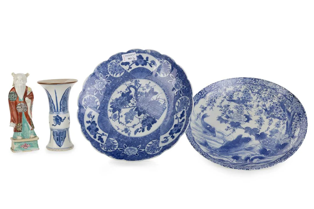 TWO JAPANESE BLUE AND WHITE PLAQUES ALONG WITH A CHINESE VASE AND FIGURE