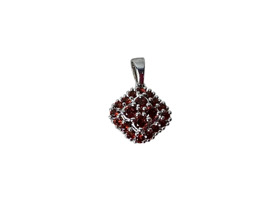 SILVER DRESS STONE PENDANT LATE 20TH CENTURY