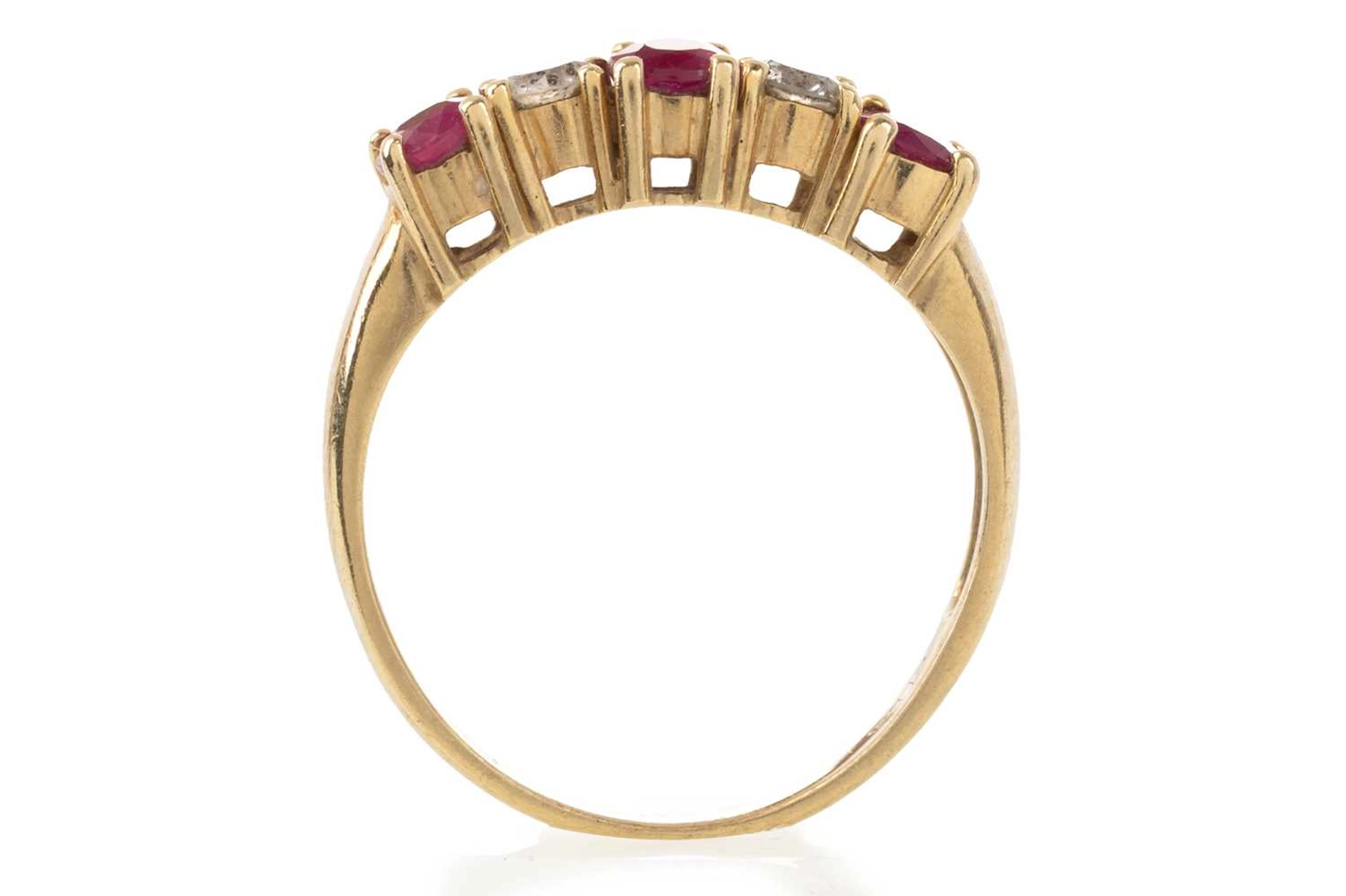 RUBY AND DIAMOND FIVE STONE RING EARLY 21ST CENTURY