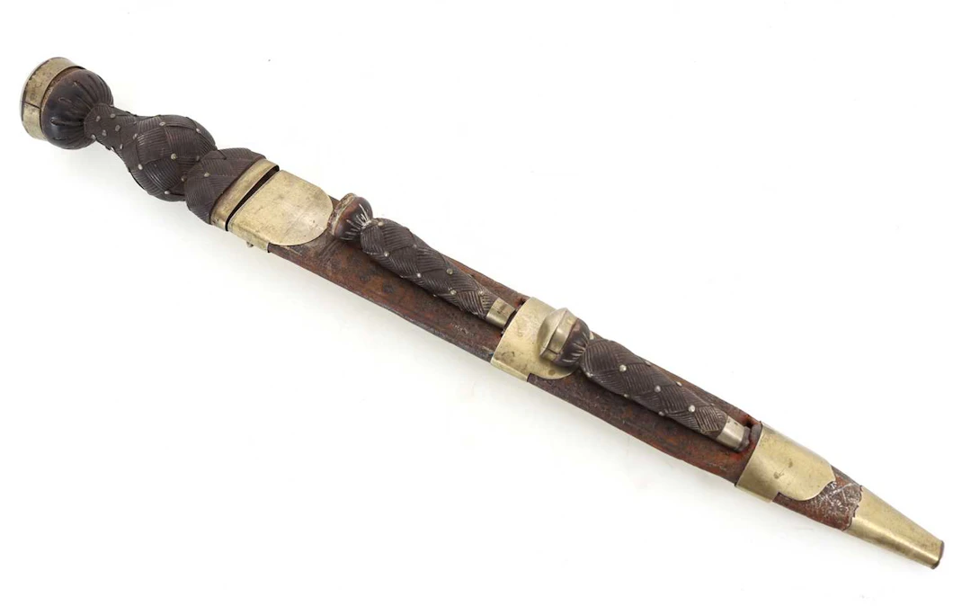 VICTORIAN SCOTTISH DIRK LATE 19TH CENTURY