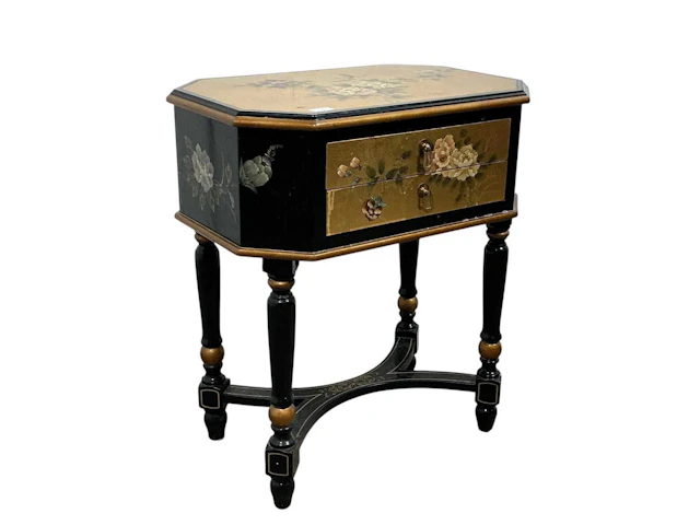 CHINESE LACQUERED SIDE TABLE LATE 20TH/EARLY 21ST CENTURY