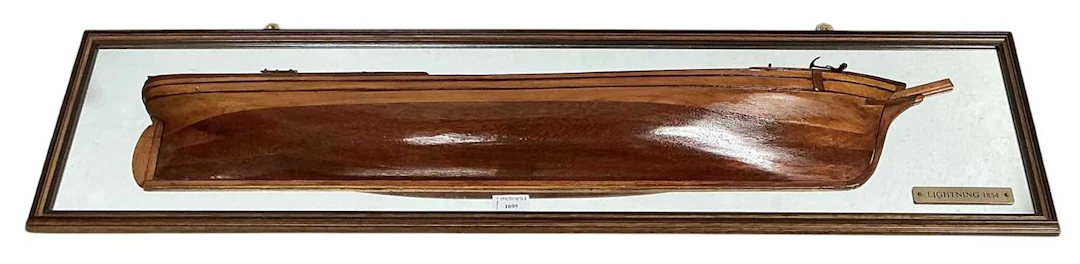 HALF HULL SHIP MODEL MID/LATE 20TH CENTURY