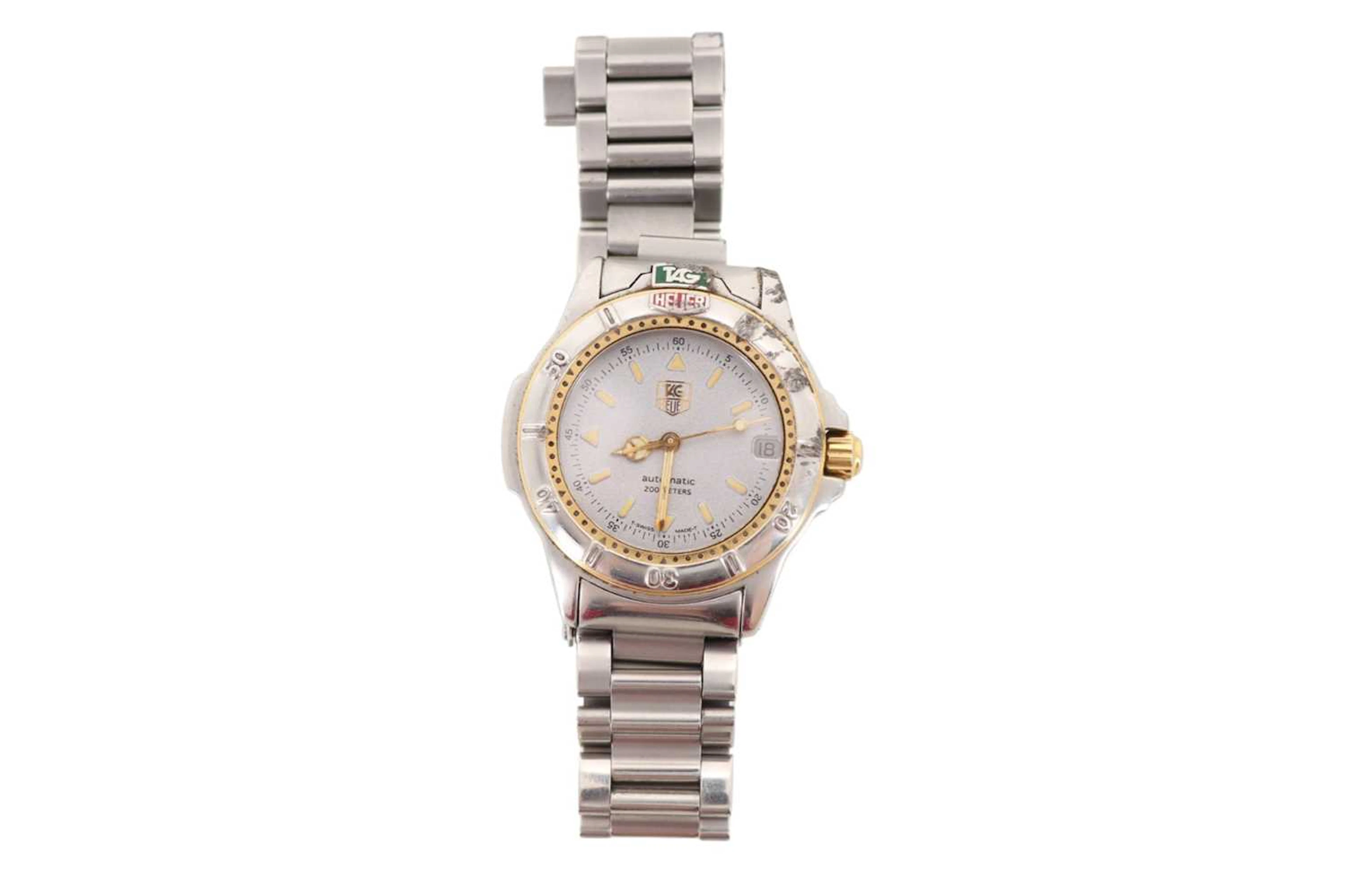 TAG HEUER PROFESSIONAL STAINLESS STEEL QUARTZ WRIST WATCH