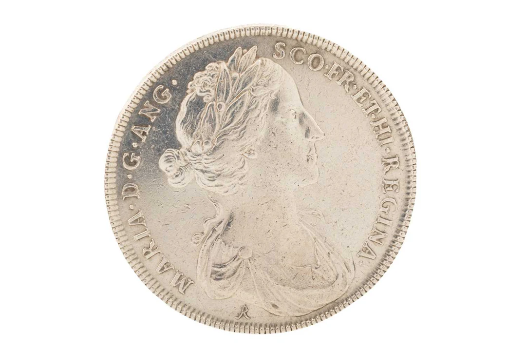 MARY OF MODENA SILVER CORONATION MEDAL 1685