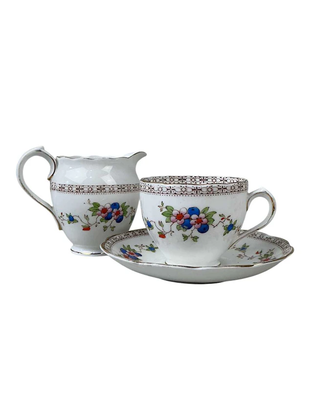 ROSLYN CHINA PART TEA SERVICE EARLY/MID 20TH CENTURY