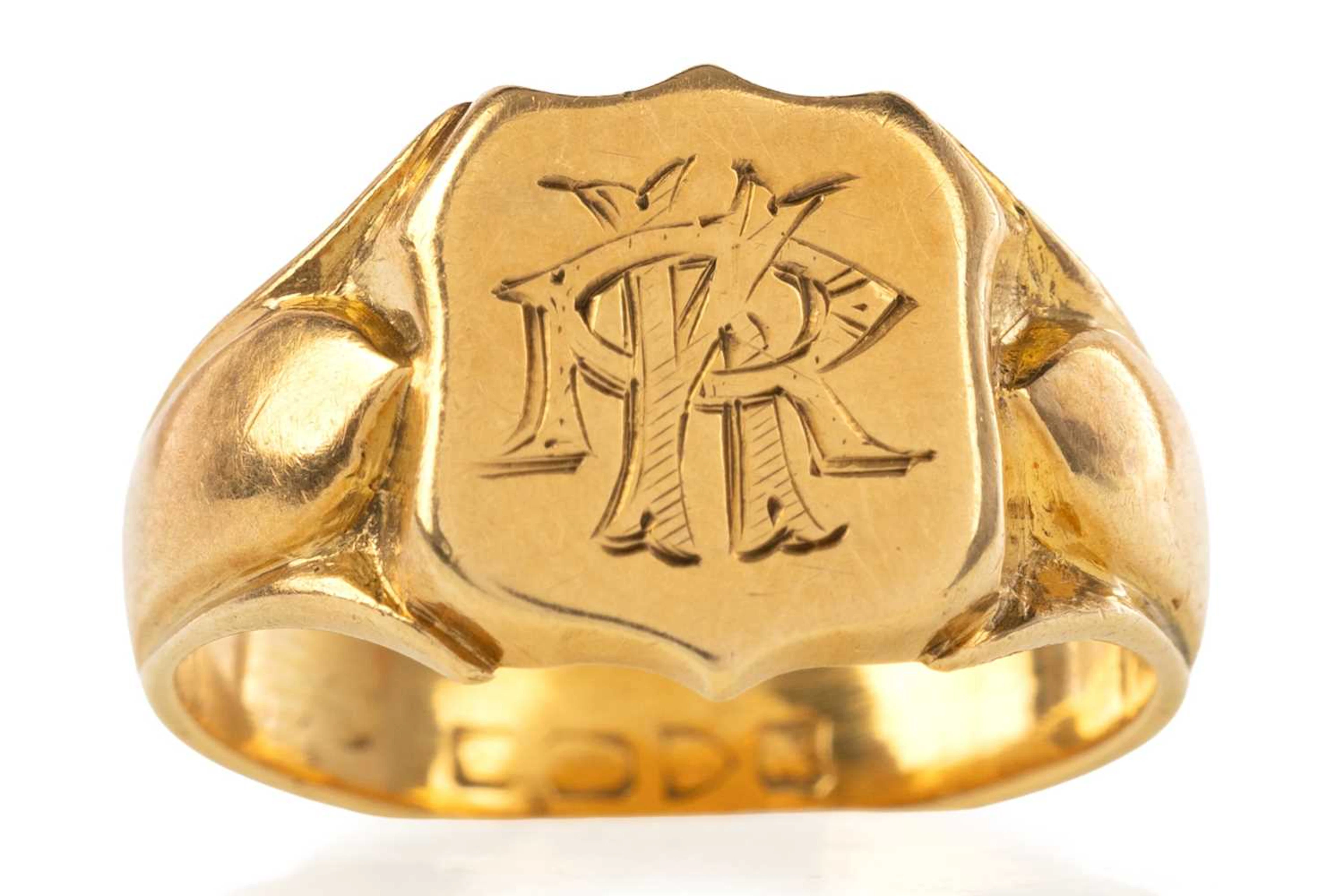EDWARDIAN GOLD SIGNET RING 1909