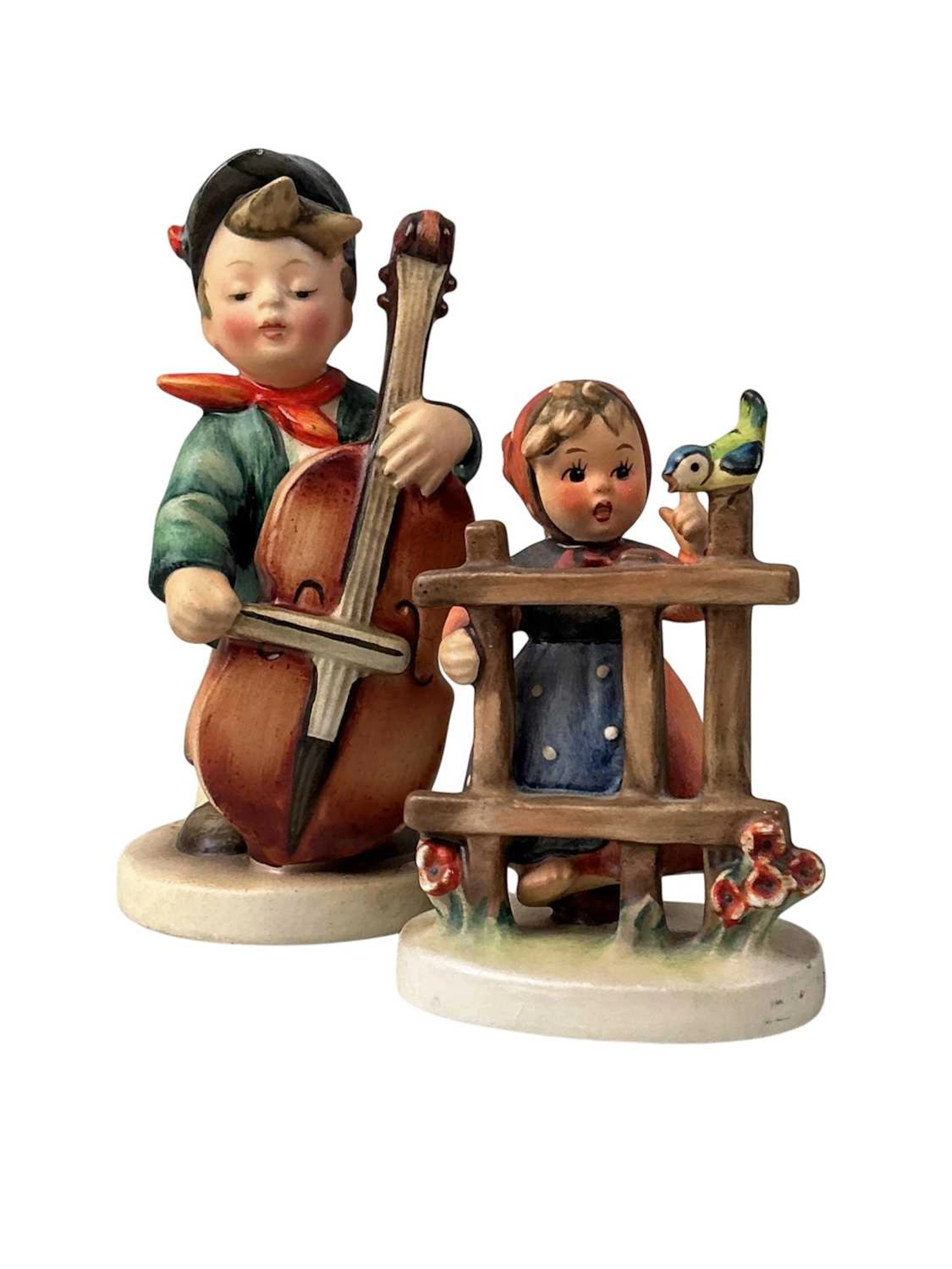 GROUP OF HUMMEL FIGURES, MID/LATE 20TH CENTURY AND OTHER CERAMICS