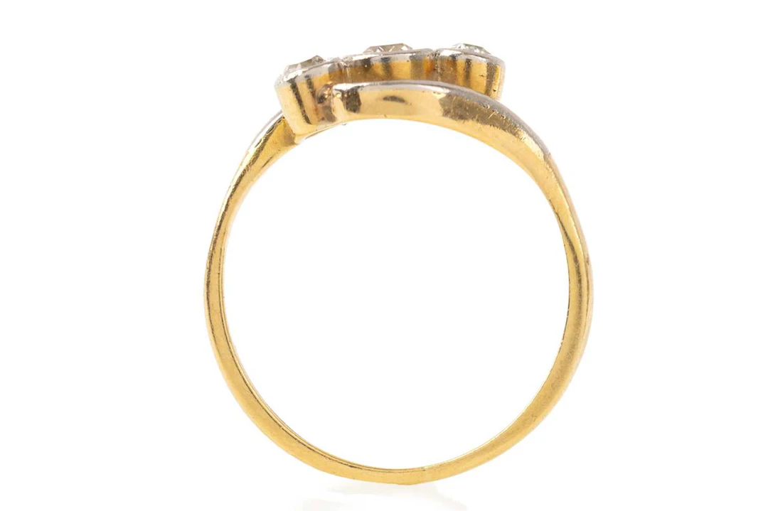 DIAMOND THREE STONE RING LATE 20TH CENTURY