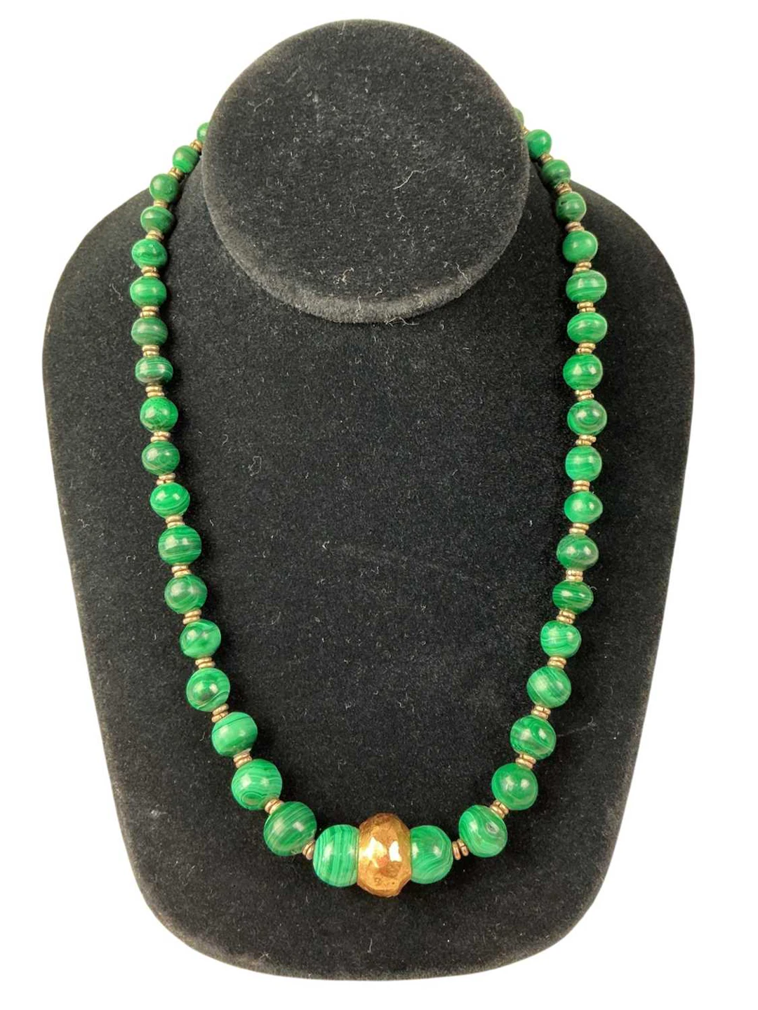 MALACHITE BEAD NECKLACE MID/LATE 20TH CENTURY