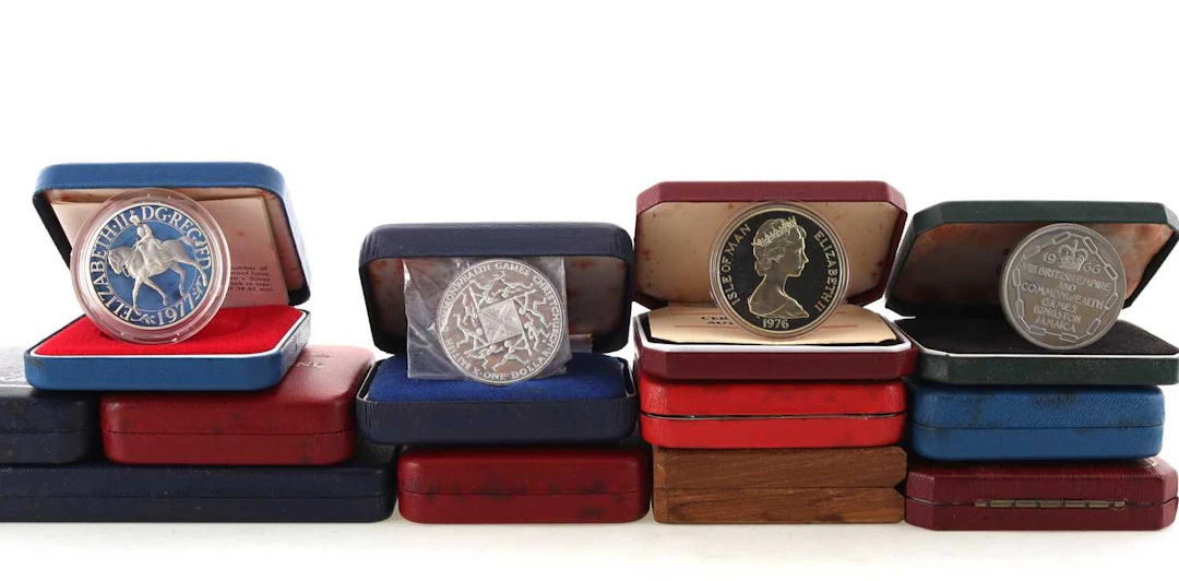 COLLECTION OF CHIEFLY SILVER COINS LATE 20TH CENTURY