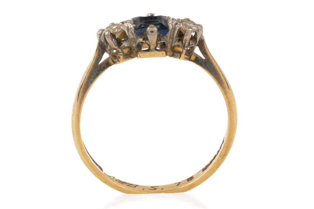 SAPPHIRE AND DIAMOND THREE STONE RING LATE 20TH CENTURY