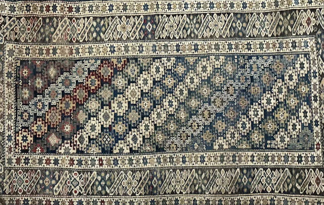 SHIRVAN RUG MID 20TH CENTURY