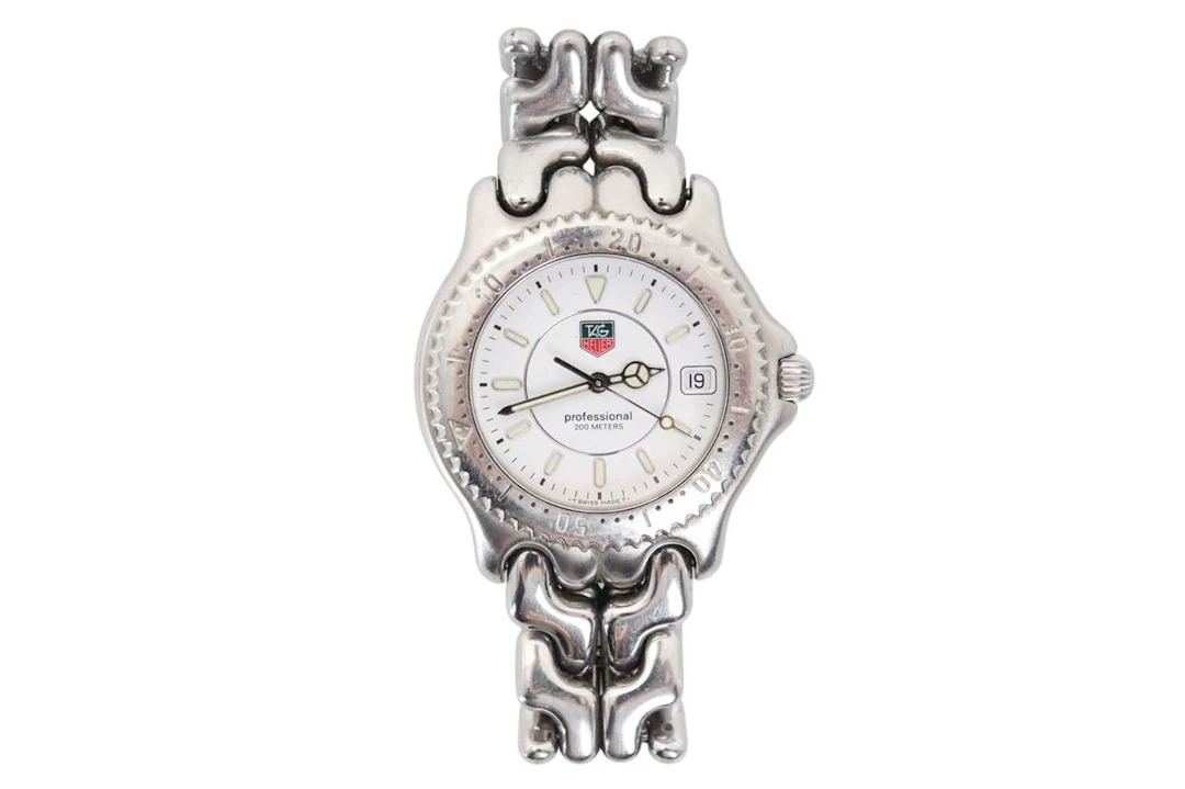 GENT'S TAG HEUER PROFESSIONAL WRIST WATCH LATE 20TH CENTURY
