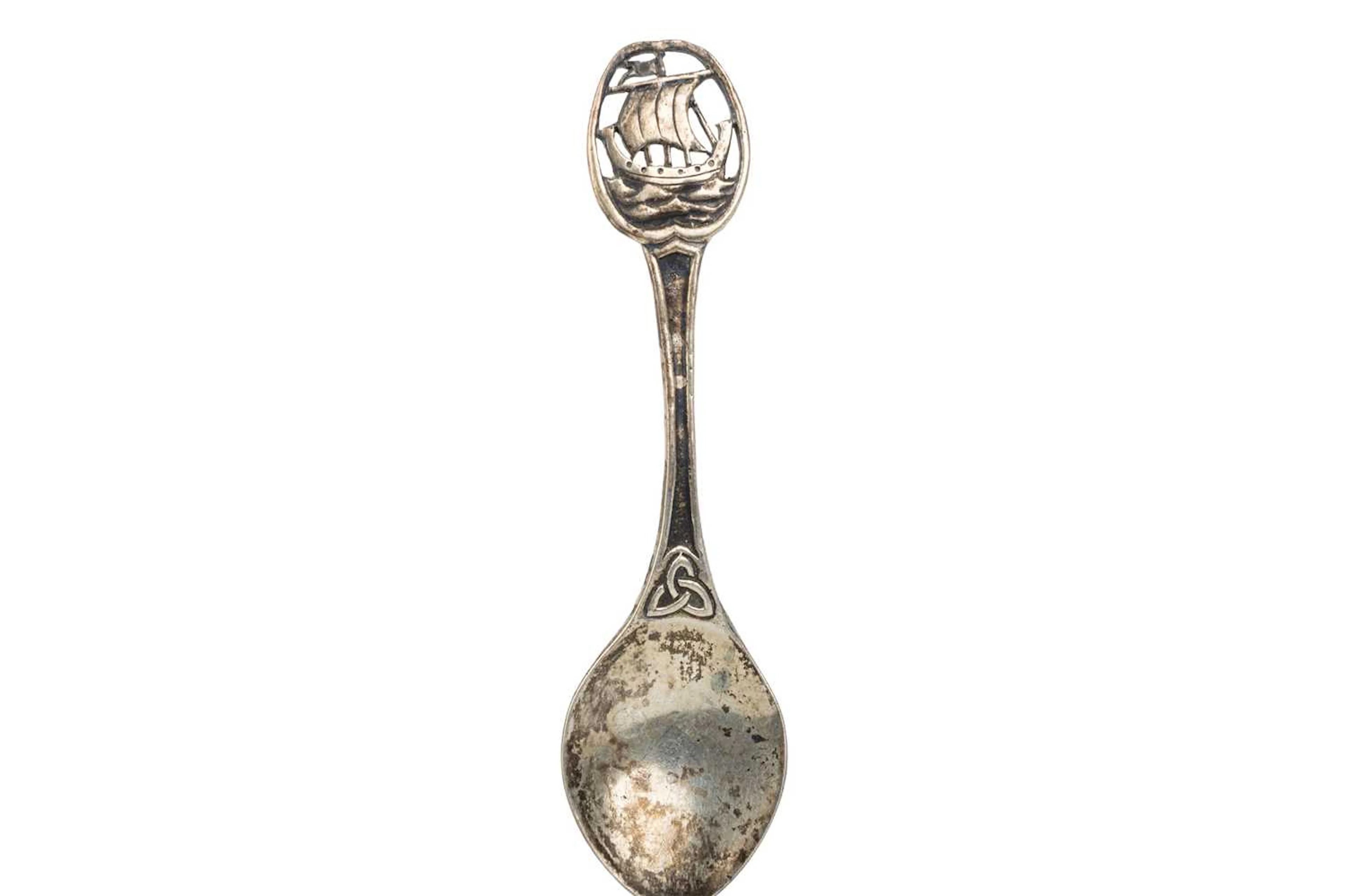 ALEXANDER RITCHIE IONA CELTIC ARTS SILVER SPOON ASSAYED BIRMINGHAM 1935