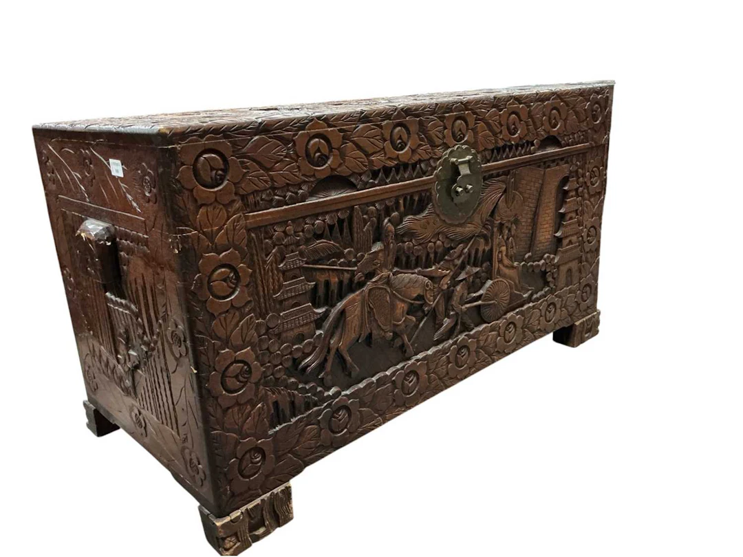 CHINESE CAMPHORWOOD BLANKET CHEST MID 20TH CENTURY