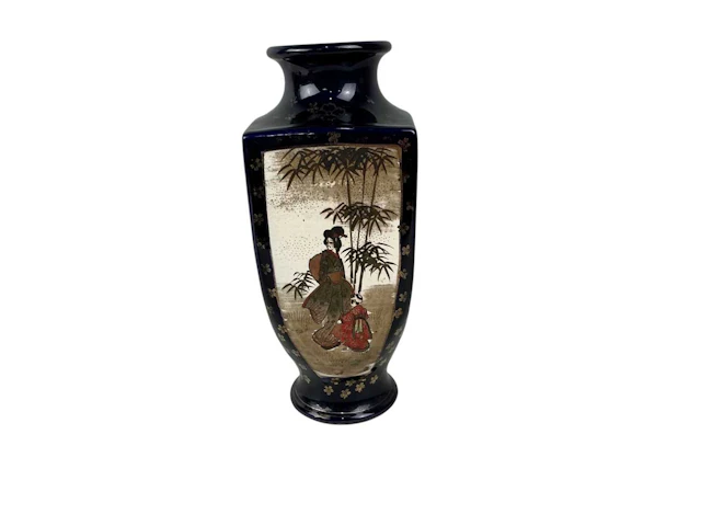 PAIR OF JAPANESE VASES EARLY 20TH CENTURY