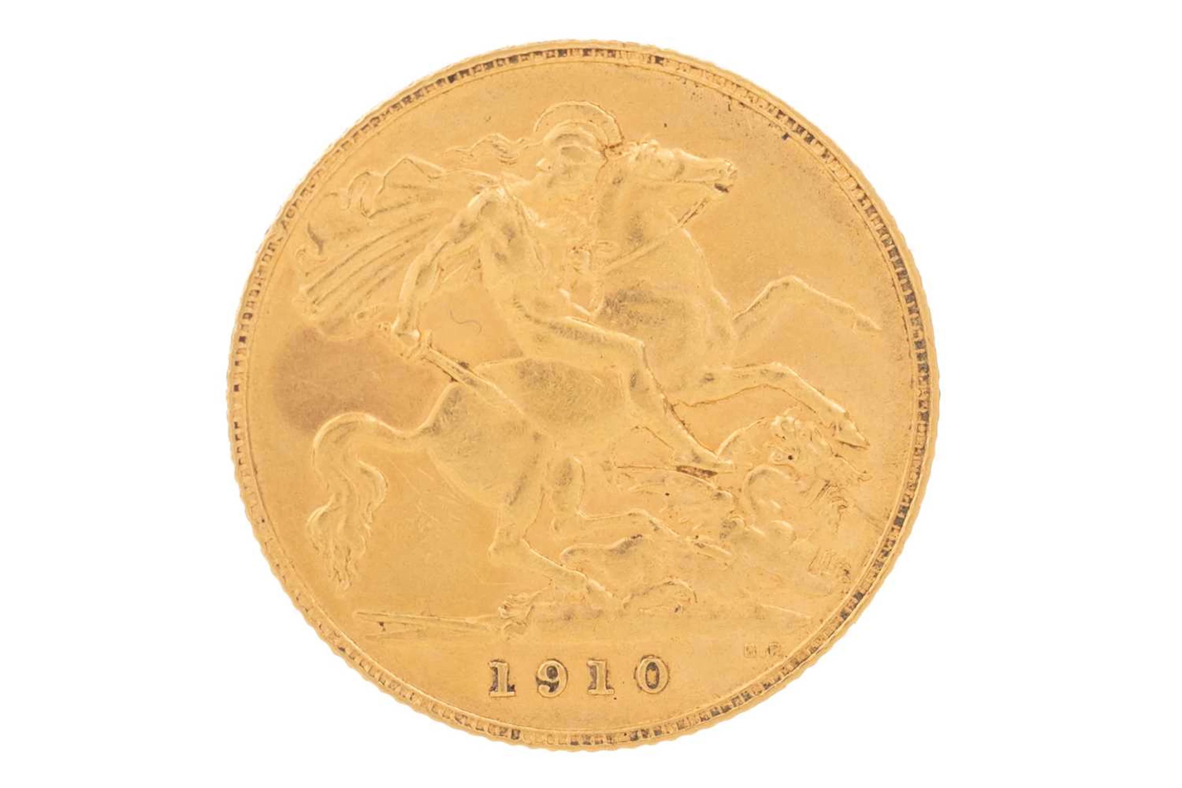 ELIZABETH II GOLD SOVEREIGN 1974
